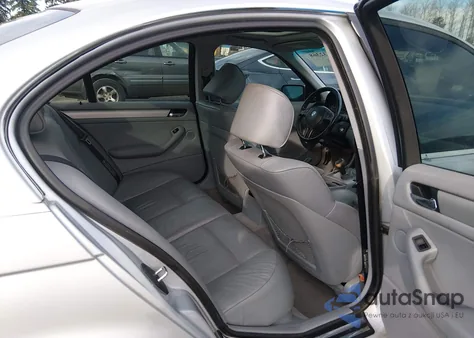 2002 BMW 330I из США, поврежденный, VIN WBAEV534X2KM02065